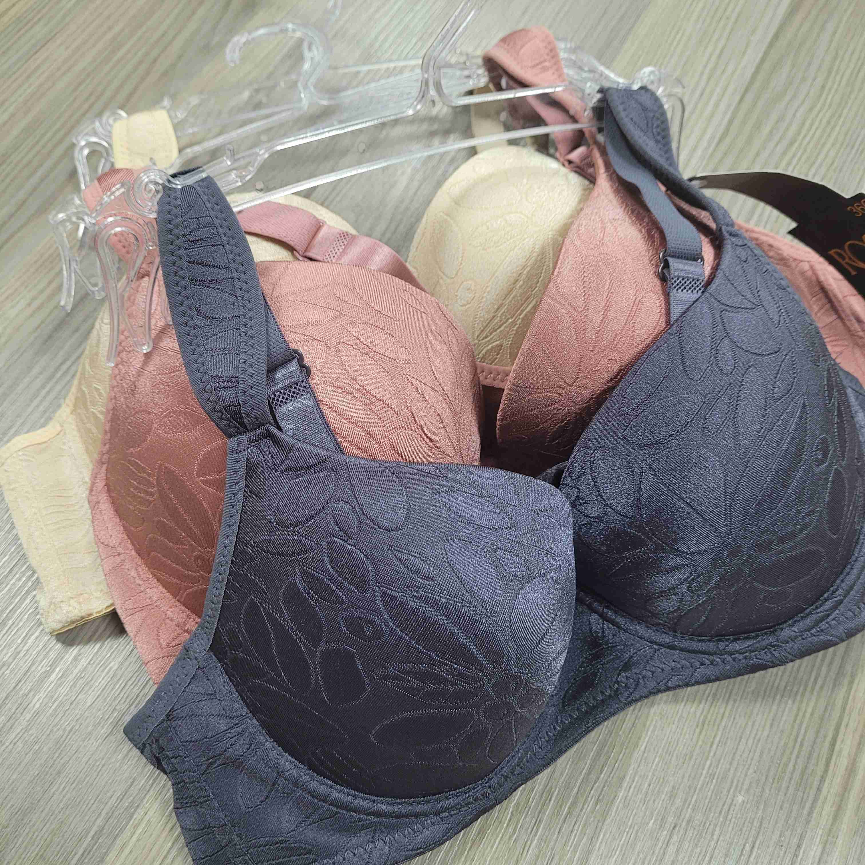 plus size full coverage padded bra